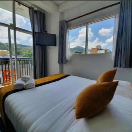 Nap Station Bed & Breakfast Kandy Bagian luar foto